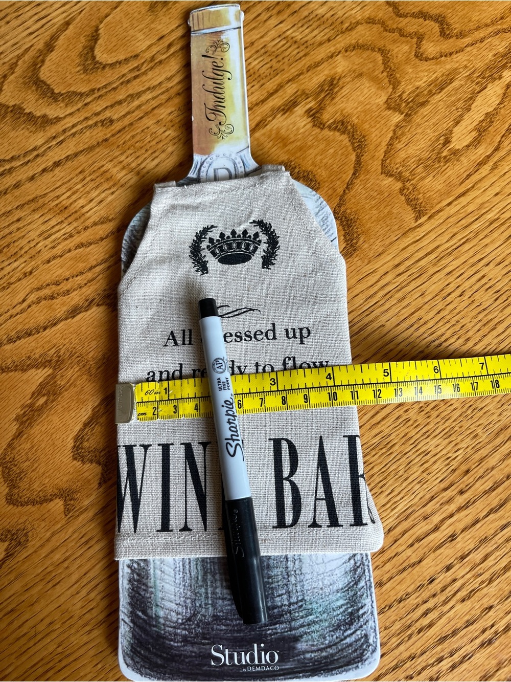 New Studio Wine Bottle Apron - Picture 4 of 4